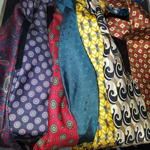 Lot of Men Neck Ties - Picture 2 of 8